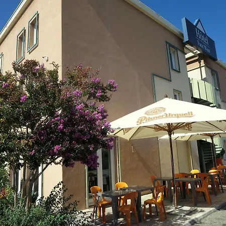 Hotel Face West Le Pontet 2*